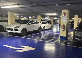 Zdjęcie parkingu Car and Fly Garage Valet - parking lotnisko Barcelona El Prat przy lotnisku