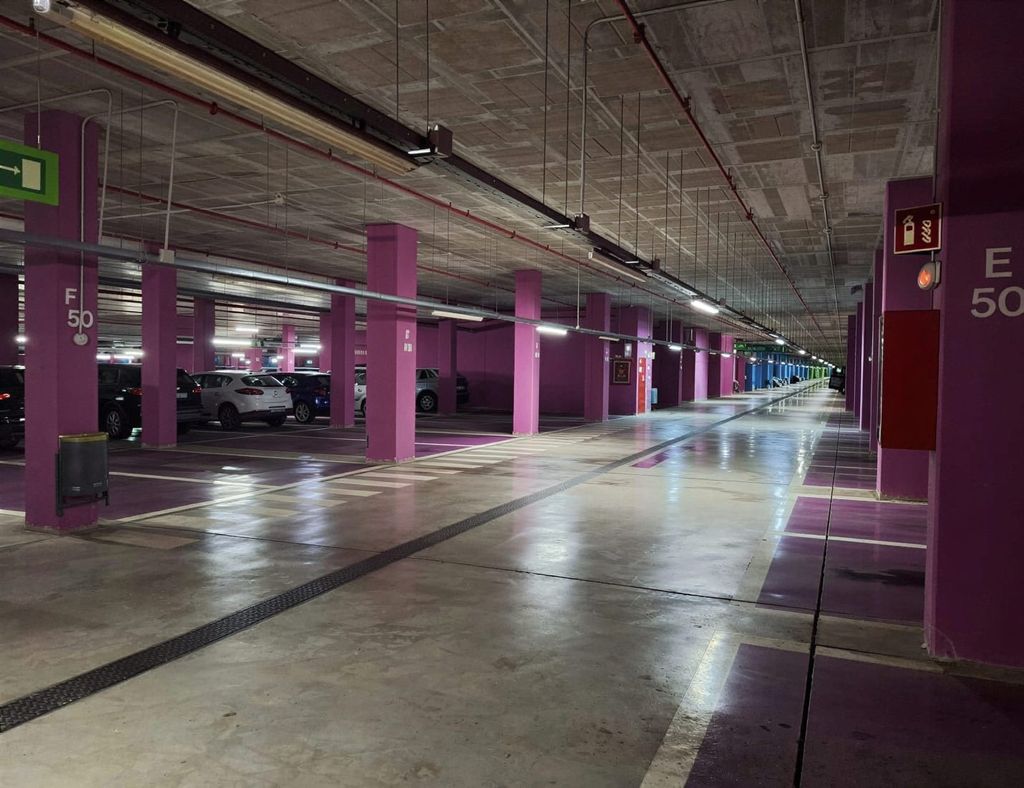 Parking Low Valet - lotnisko Barcelona El Prat (BCN) - zdjęcie 6
