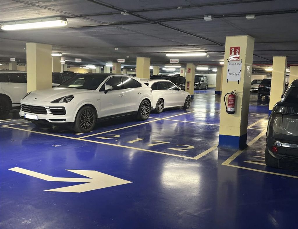 Car and Fly Garage Valet - parking lotnisko Barcelona El Prat - zdjęcie 3